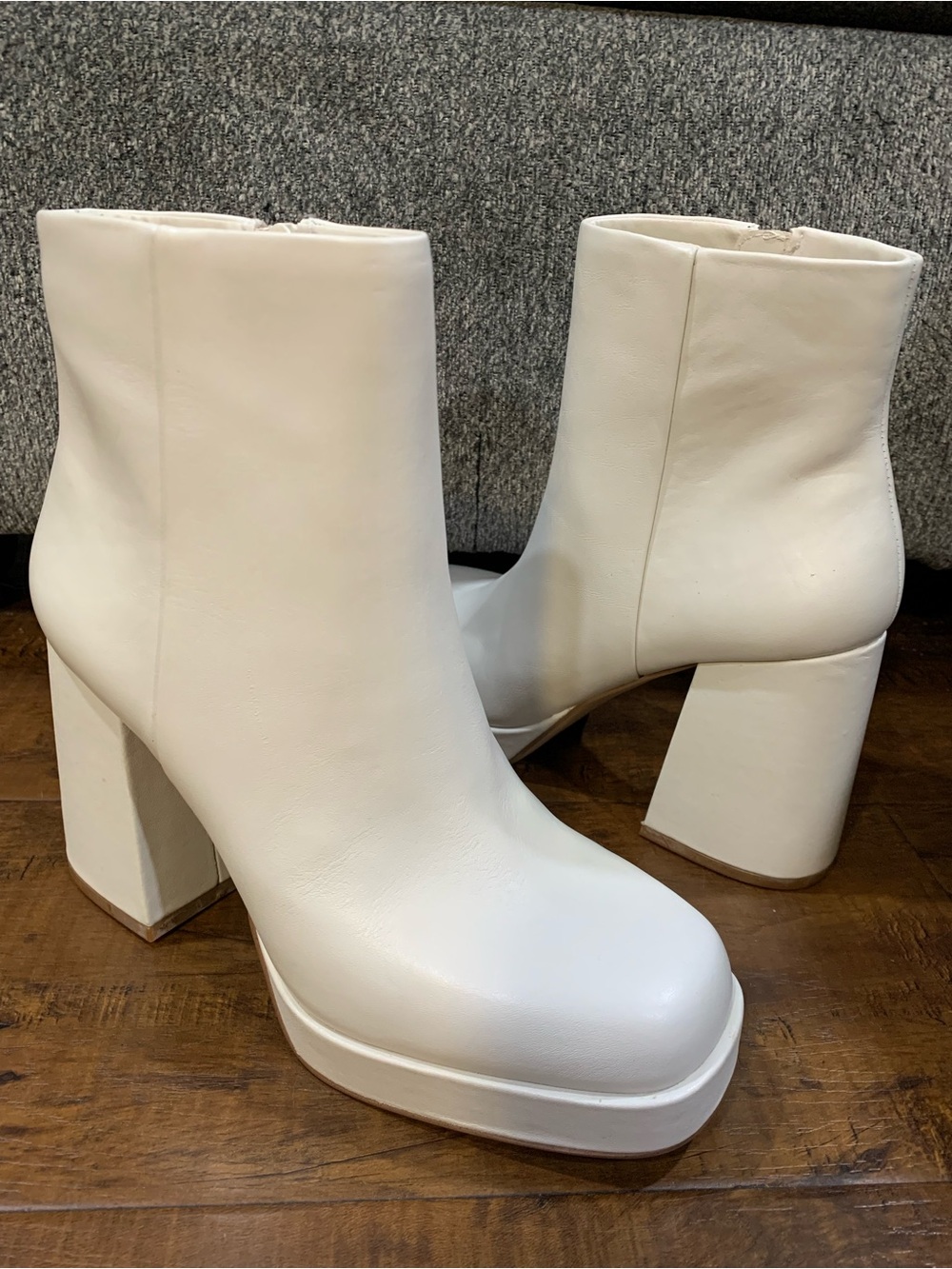 Steve Madden White Platform Ankle Boots 6.5